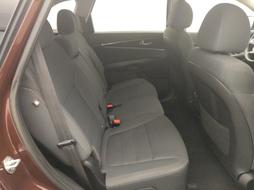 2020 Kia Sorento LX - Photo 15