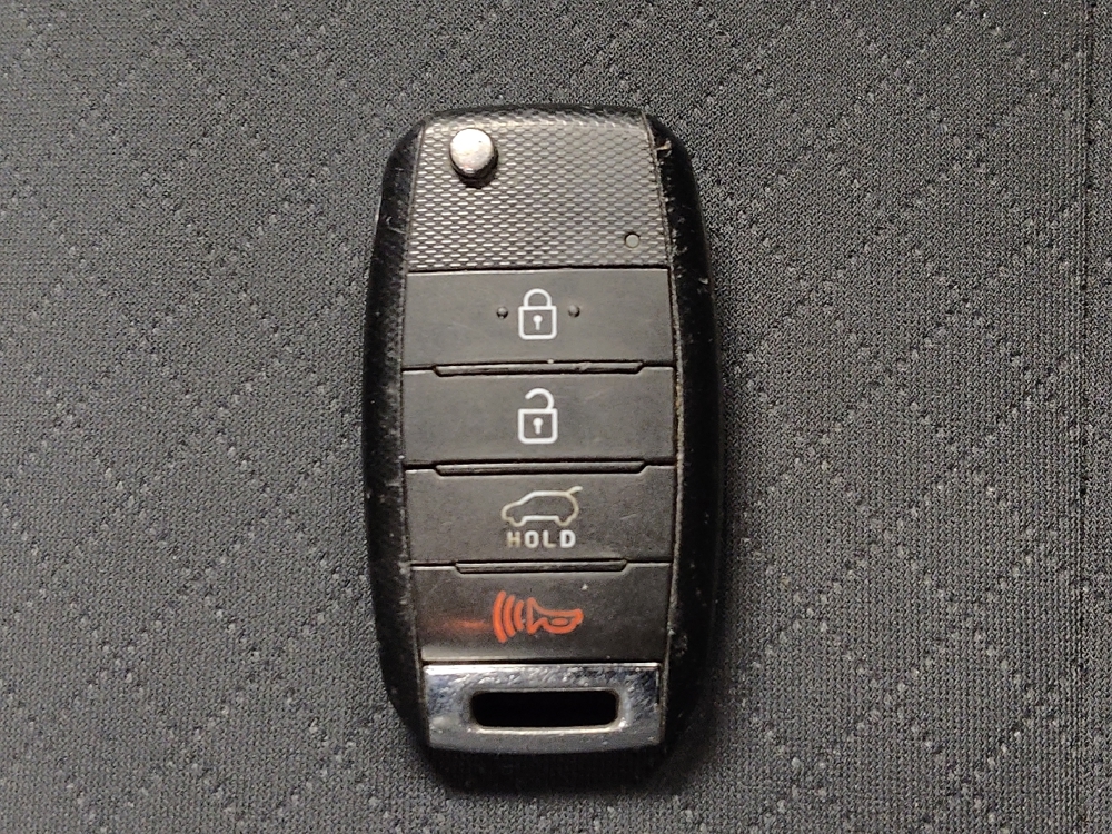 2020 Kia Sorento LX - Photo 25