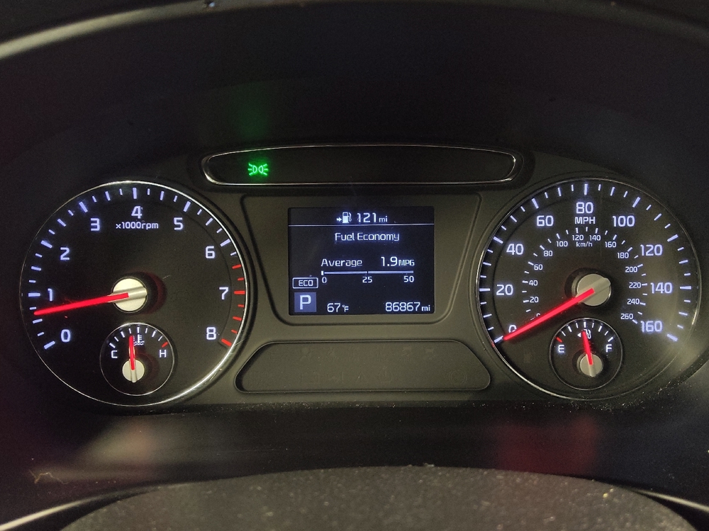 2020 Kia Sorento LX - Photo 18