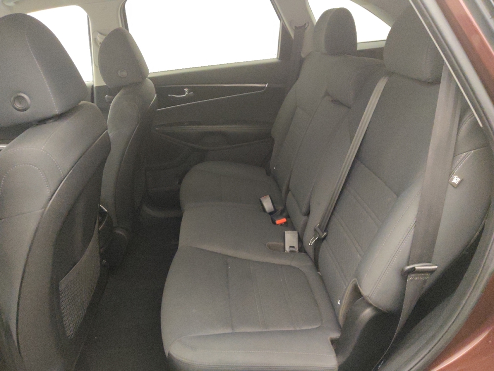 2020 Kia Sorento LX - Photo 14