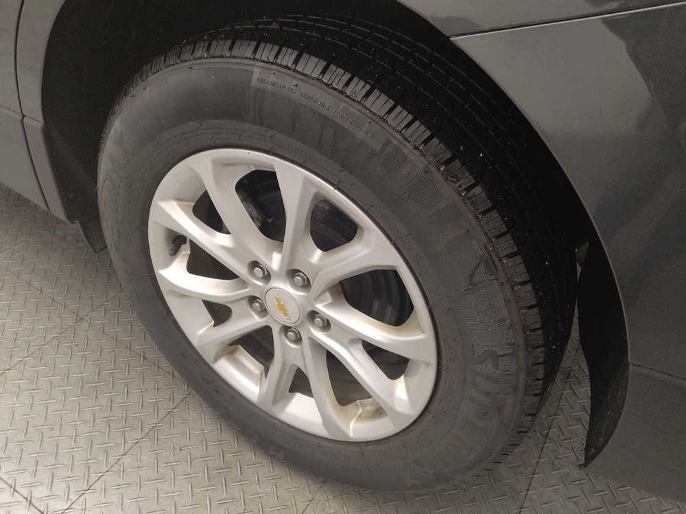 2020 Chevrolet Equinox LS - Photo 24