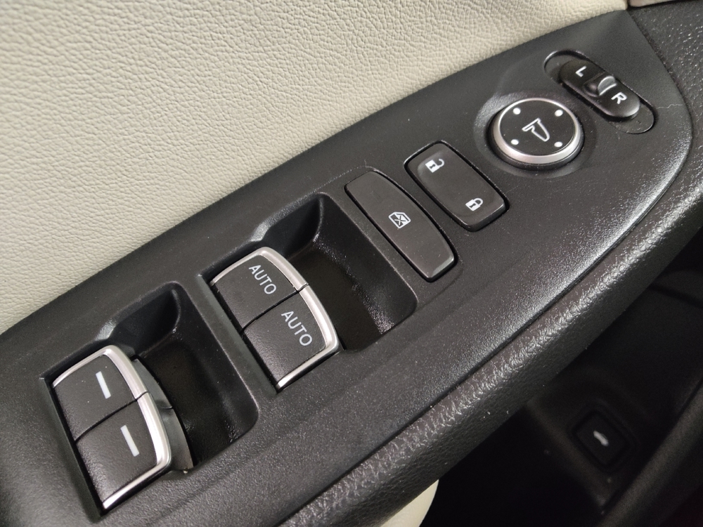2019 Honda Accord LX - Photo 21