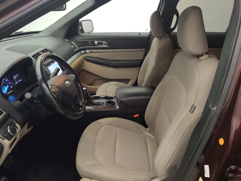 2019 Ford Explorer XLT - Photo 13