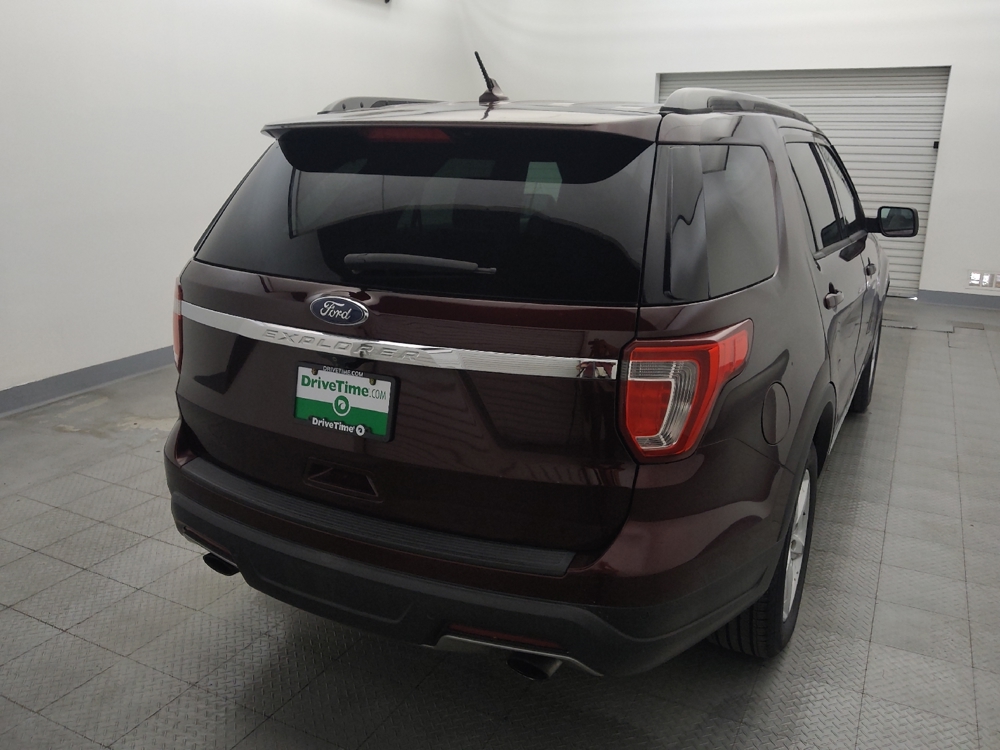 2019 Ford Explorer XLT - Photo 6