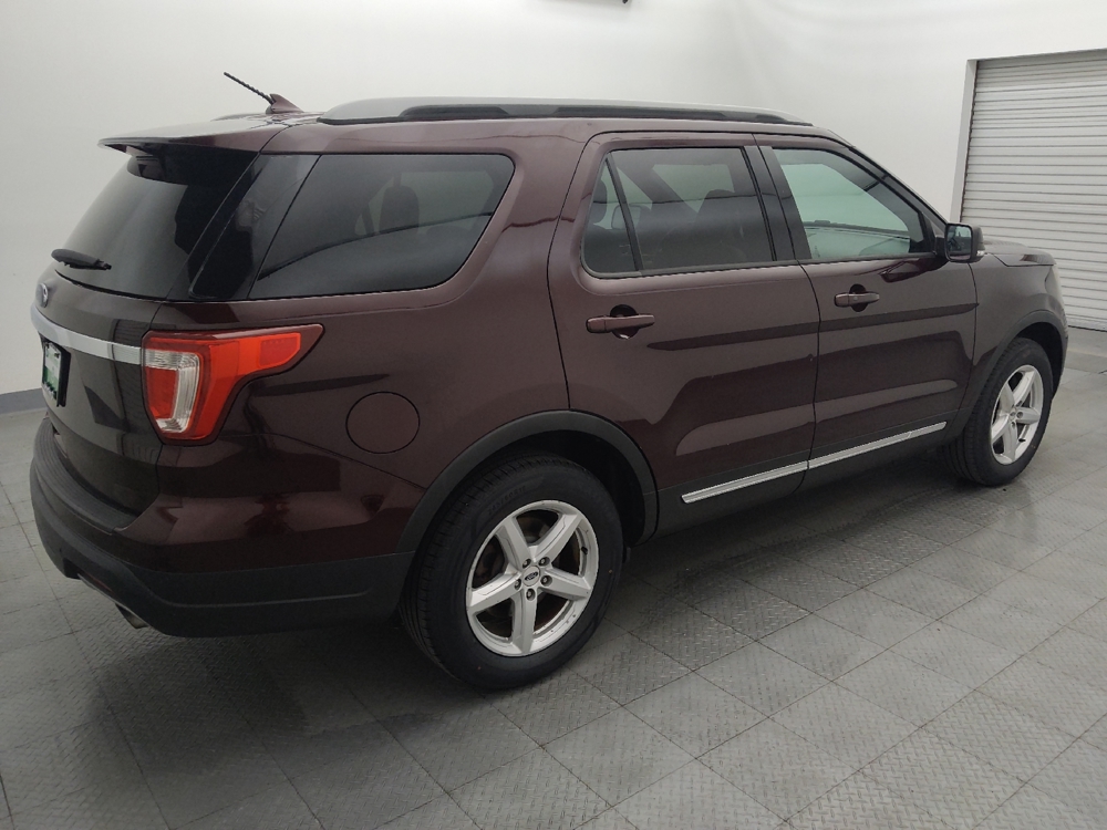 2019 Ford Explorer XLT - Photo 8