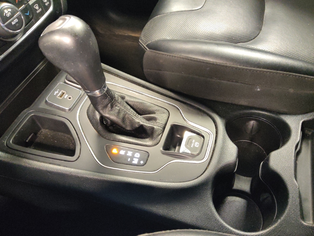 2022 Jeep Cherokee Latitude Lux - Photo 20