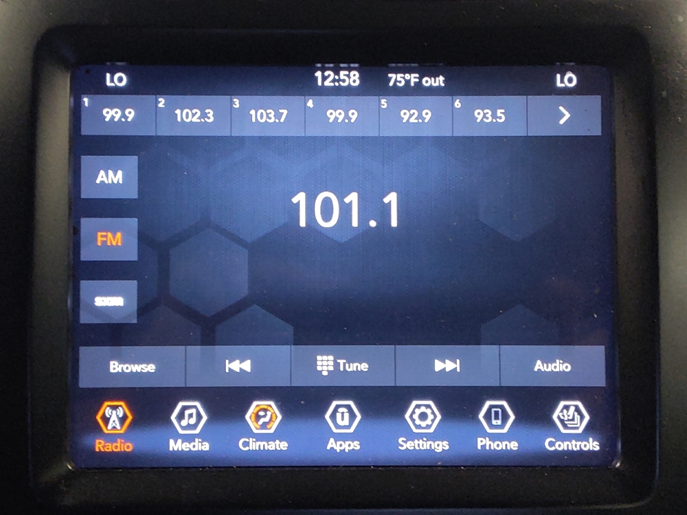 2022 Jeep Cherokee Latitude Lux - Photo 19