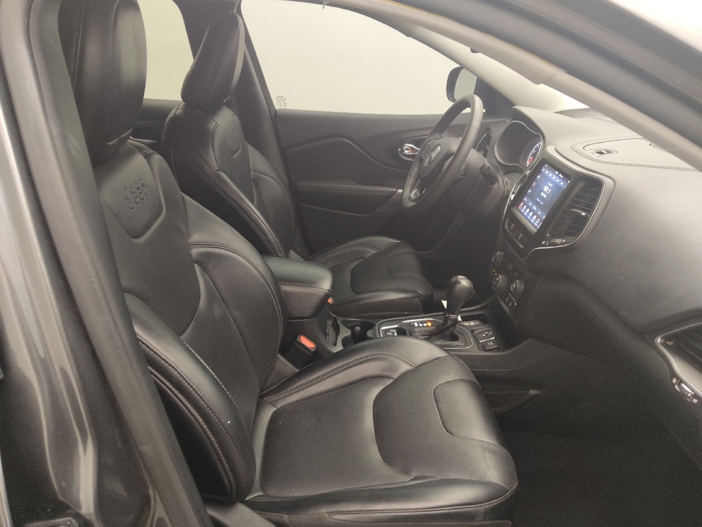 2022 Jeep Cherokee Latitude Lux - Photo 16