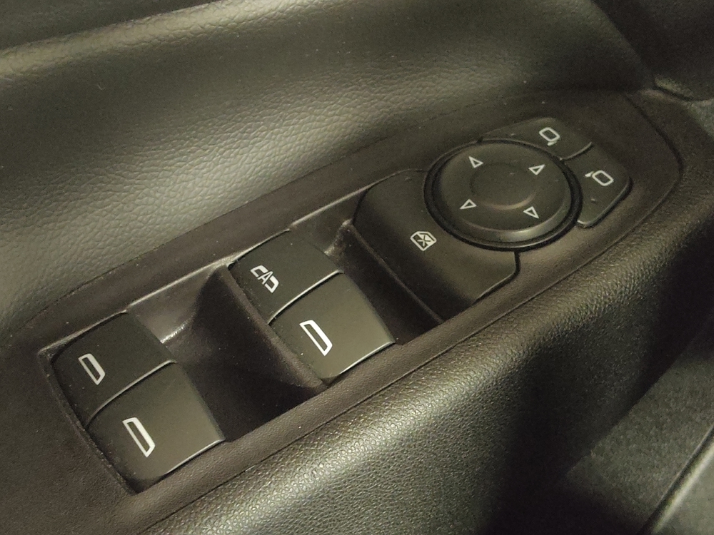 2019 Chevrolet Equinox 2FL - Photo 25