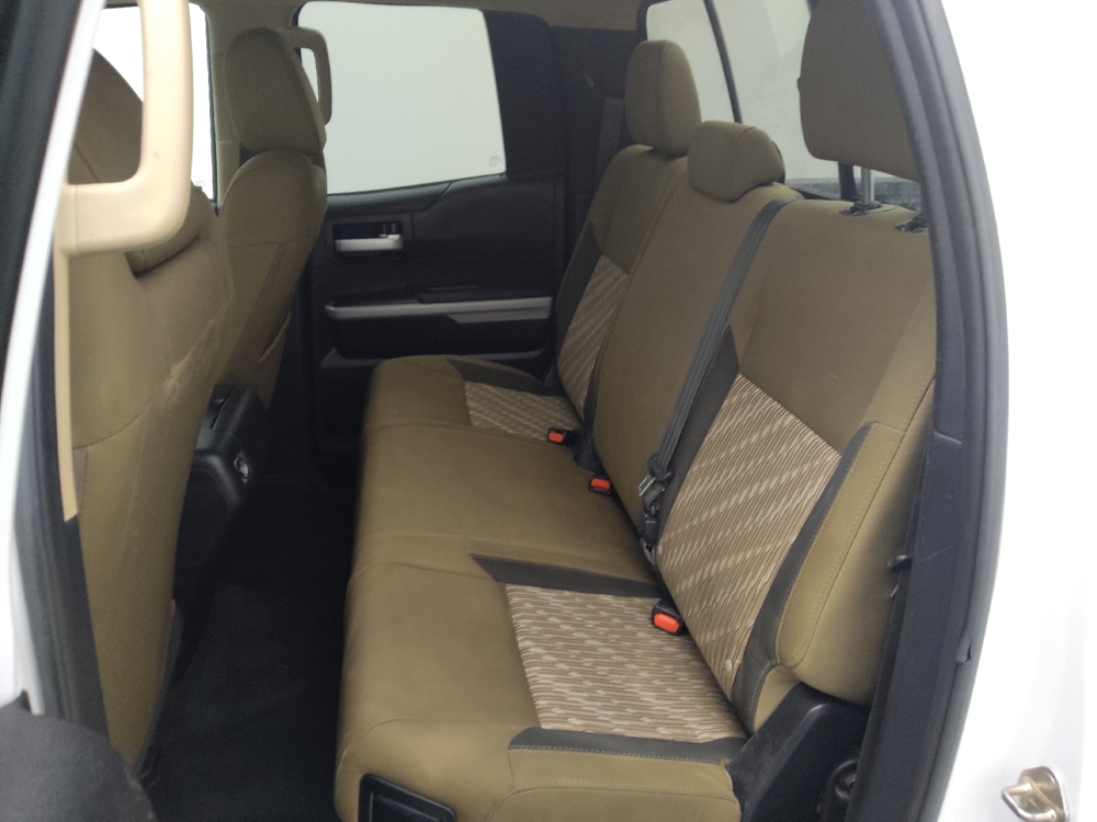2018 Toyota Tundra SR5 - Photo 14
