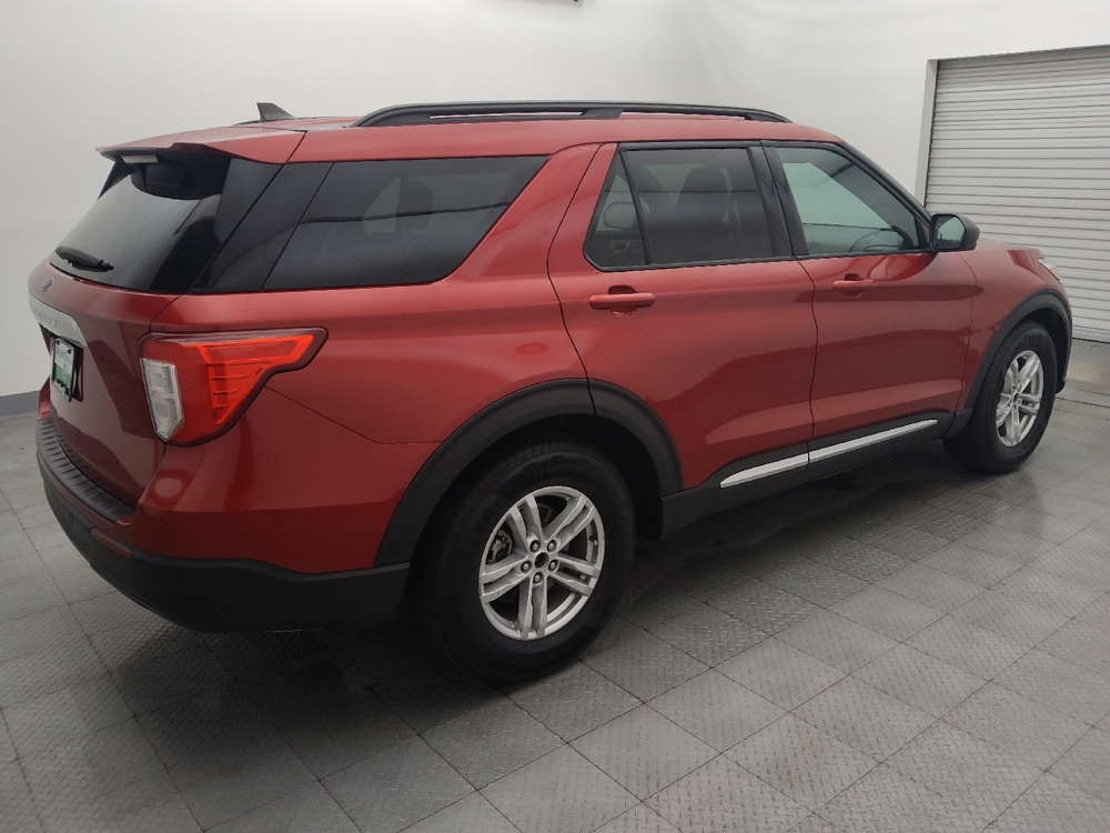 2022 Ford Explorer XLT - Photo 8