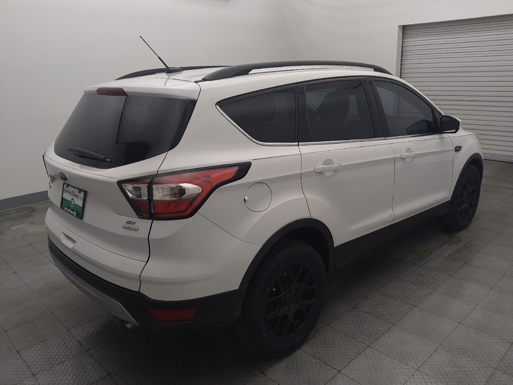 2017 Ford Escape SE - Photo 7