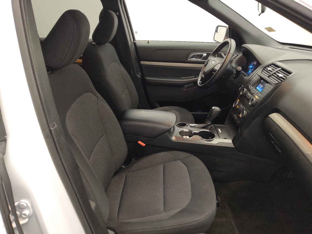 2018 Ford Explorer XLT - Photo 16