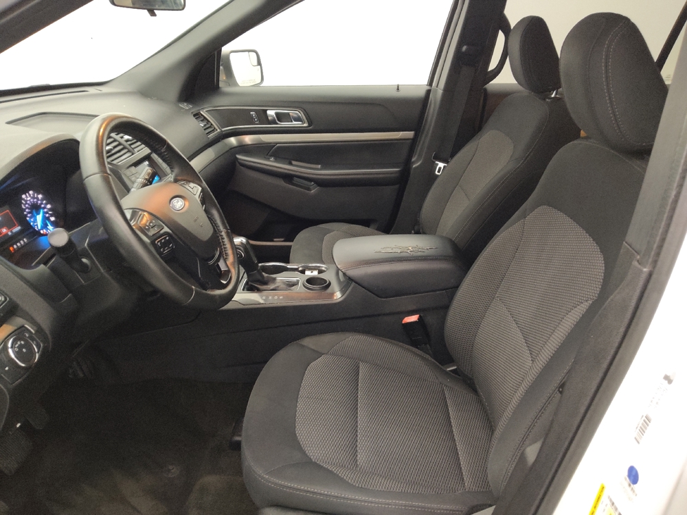 2018 Ford Explorer XLT - Photo 13