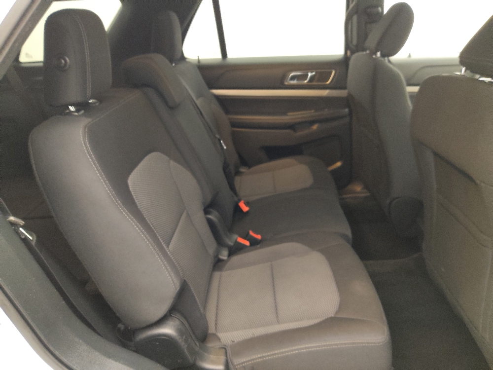 2018 Ford Explorer XLT - Photo 15
