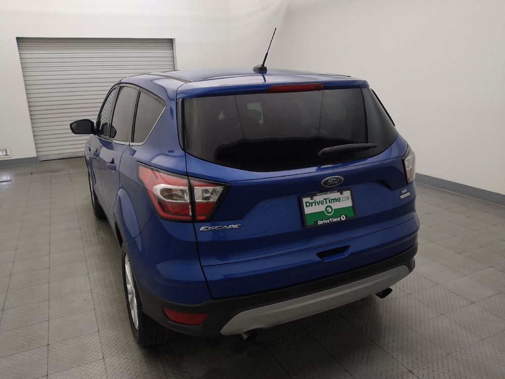 2017 Ford Escape SE - Photo 5