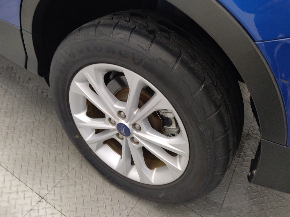 2017 Ford Escape SE - Photo 24