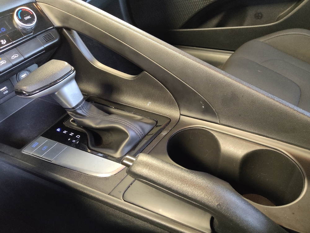 2023 Hyundai Elantra SEL - Photo 20