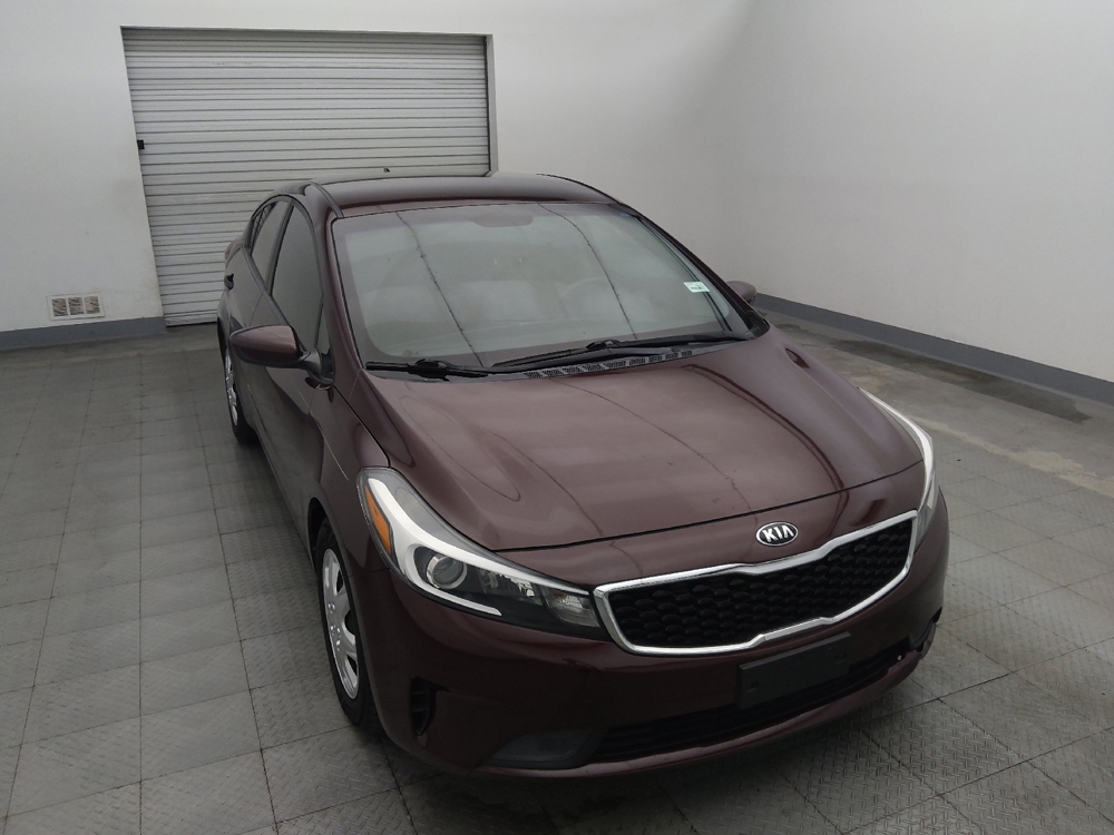 2017 Kia Forte LX - Photo 11