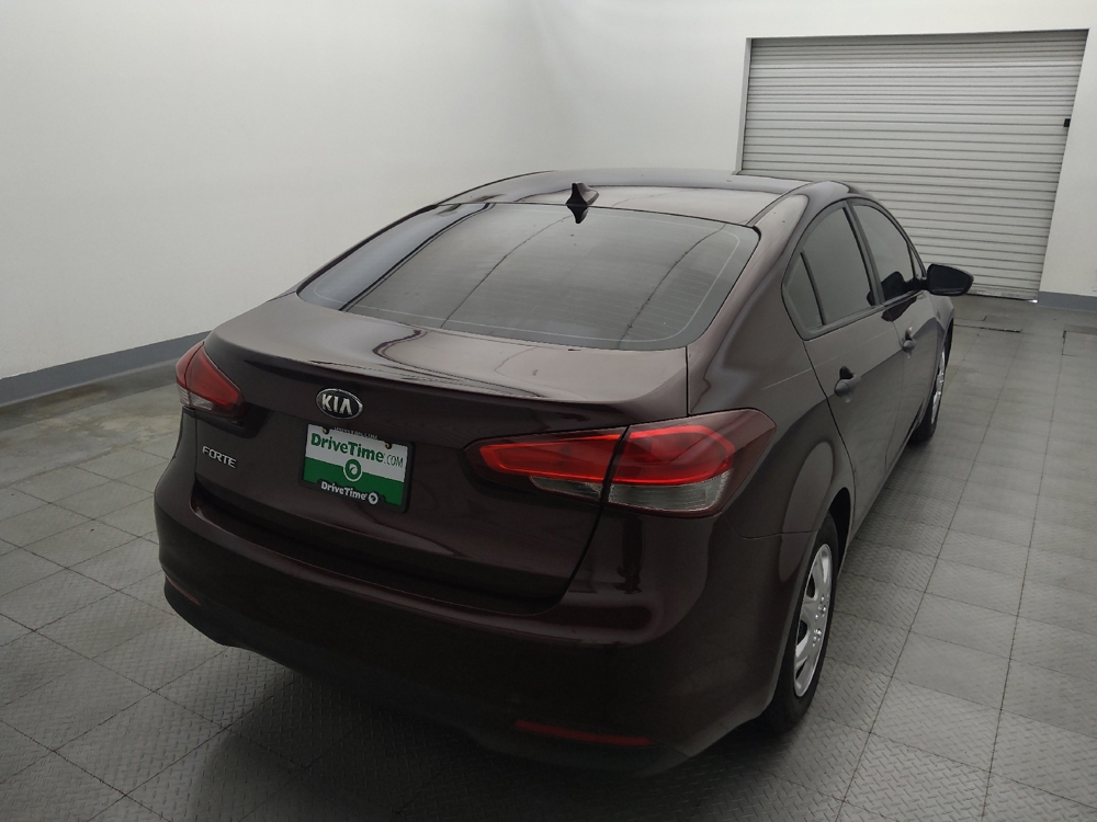 2017 Kia Forte LX - Photo 6