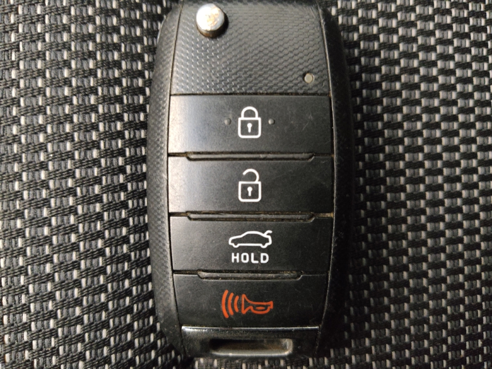 2017 Kia Forte LX - Photo 25