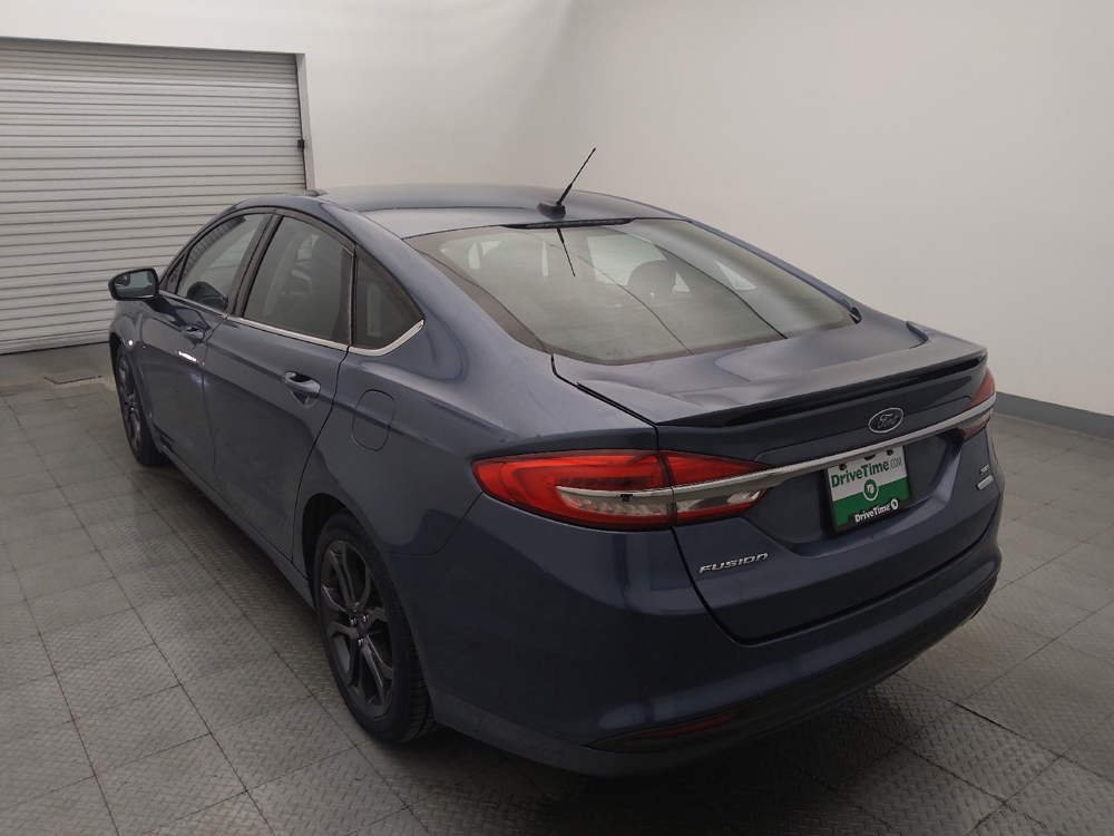 2018 Ford Fusion SE - Photo 4