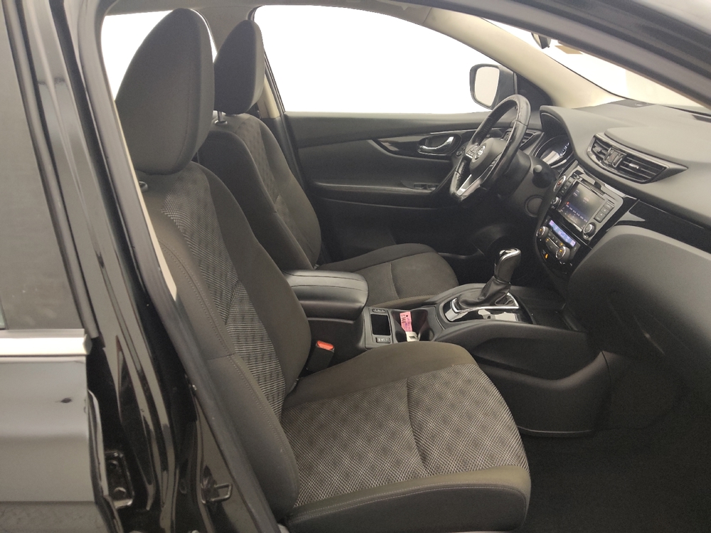 2022 Nissan Rogue Sport SV - Photo 16