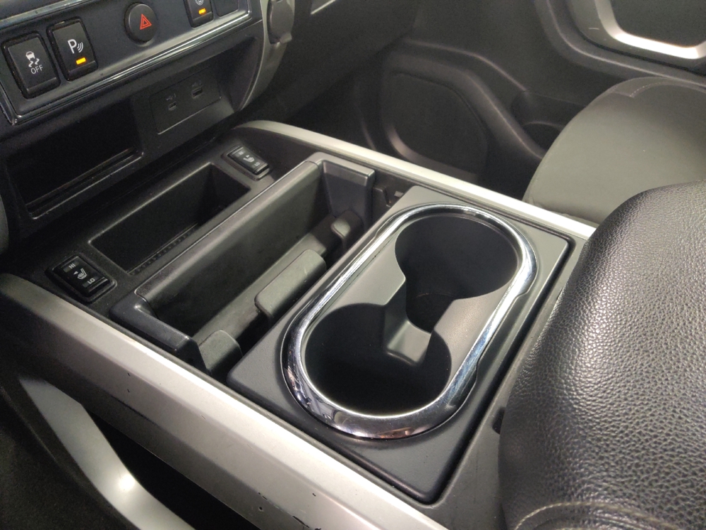 2021 Nissan Titan SV - Photo 20