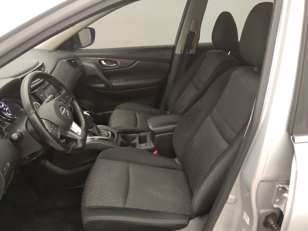 2019 Nissan Rogue SV - Photo 13