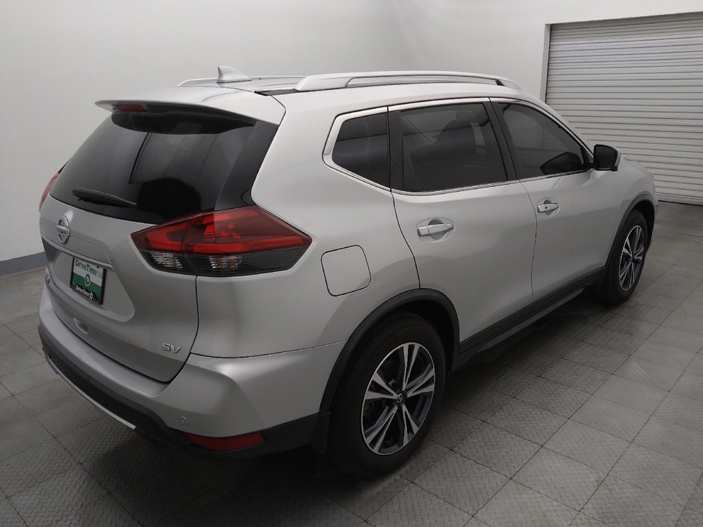 2019 Nissan Rogue SV - Photo 7