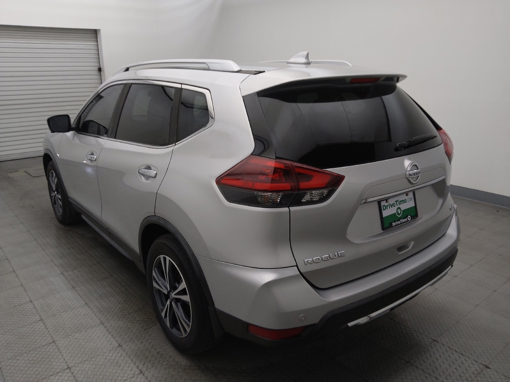 2019 Nissan Rogue SV - Photo 4