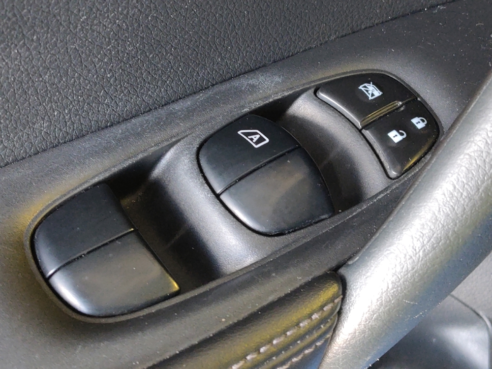 2019 Nissan Rogue SV - Photo 21