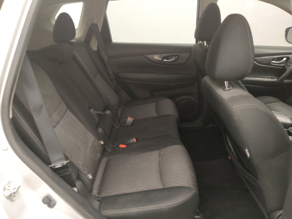 2019 Nissan Rogue SV - Photo 15