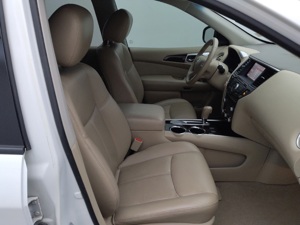 2015 Nissan Pathfinder SL - Photo 16