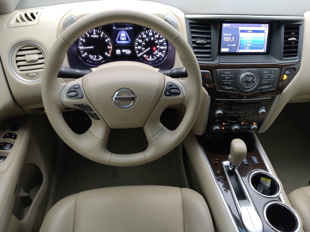 2015 Nissan Pathfinder SL - Photo 17
