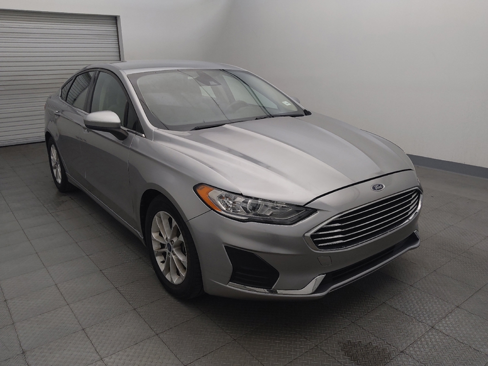 2020 Ford Fusion SE - Photo 10