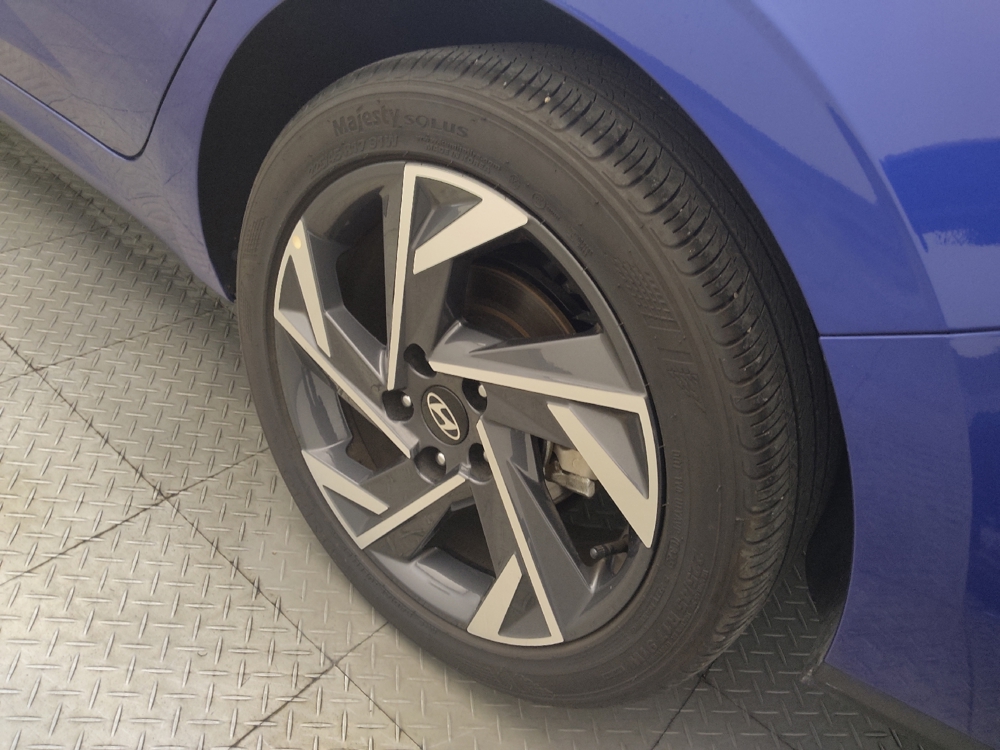 2025 Hyundai Elantra SEL - Photo 24