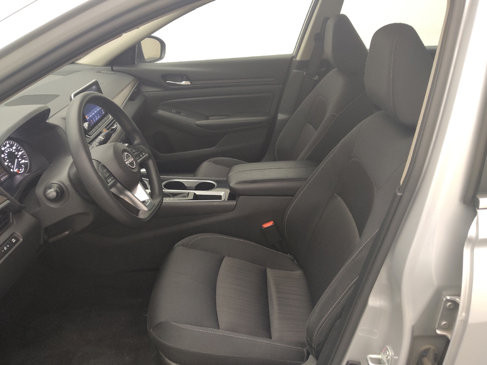 2024 Nissan Altima SV - Photo 13