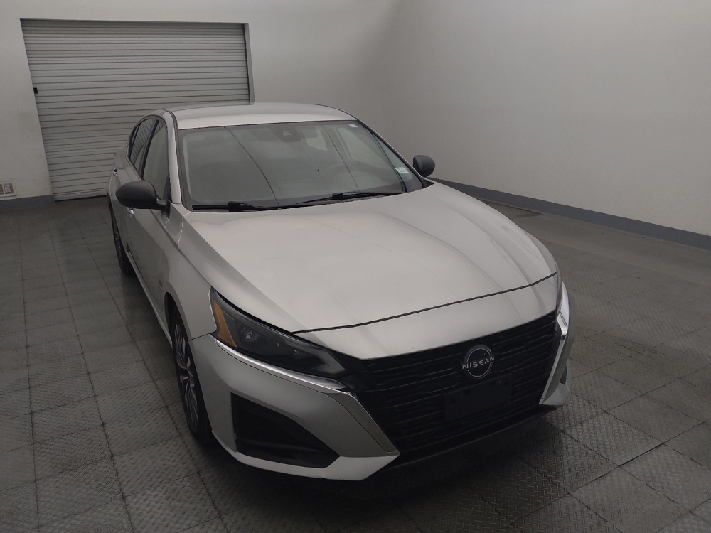 2024 Nissan Altima SV - Photo 11