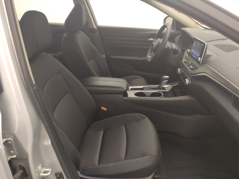 2024 Nissan Altima SV - Photo 16