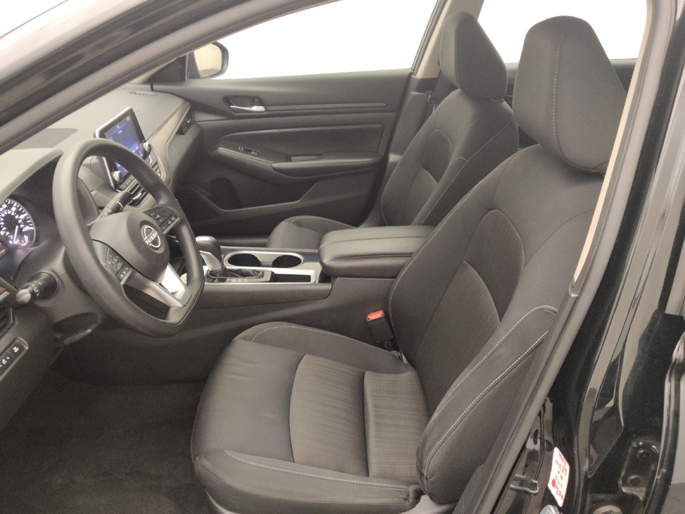 2024 Nissan Altima SV - Photo 13