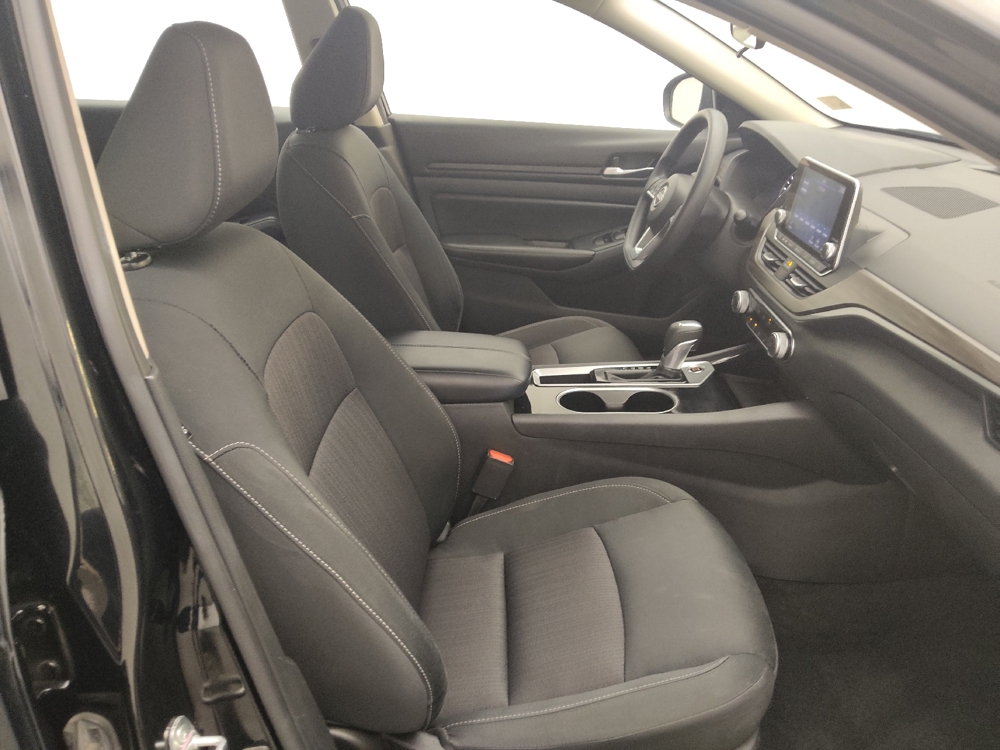 2024 Nissan Altima SV - Photo 16