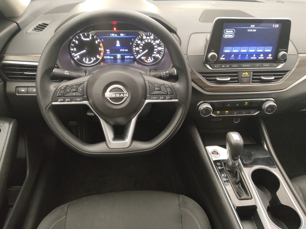2024 Nissan Altima SV - Photo 17