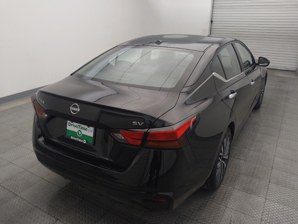 2024 Nissan Altima SV - Photo 6