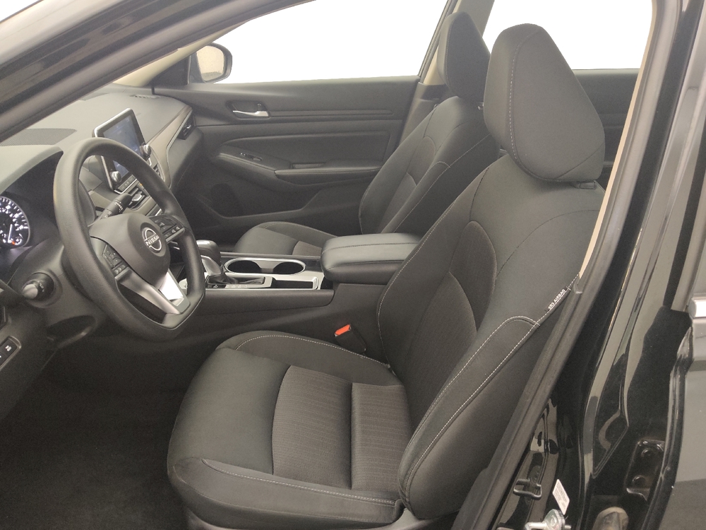 2024 Nissan Altima SV - Photo 13