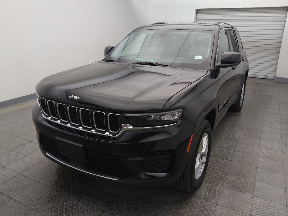 2023 Jeep Grand Cherokee Laredo - Photo 12