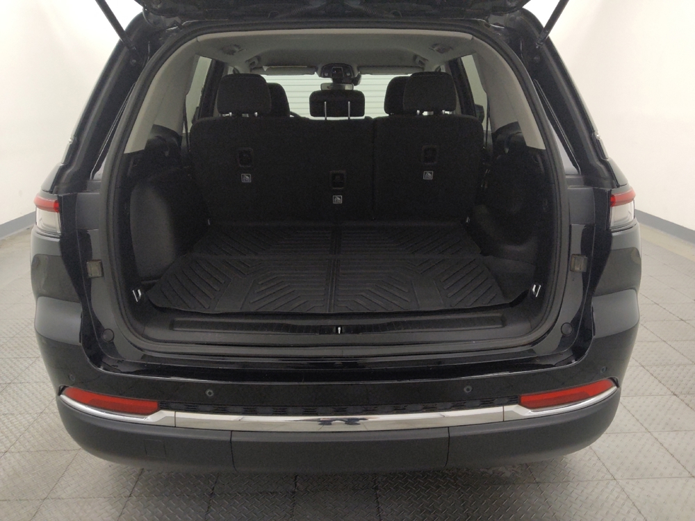 2023 Jeep Grand Cherokee Laredo - Photo 22