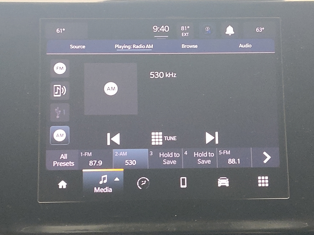2023 Jeep Grand Cherokee Laredo - Photo 19