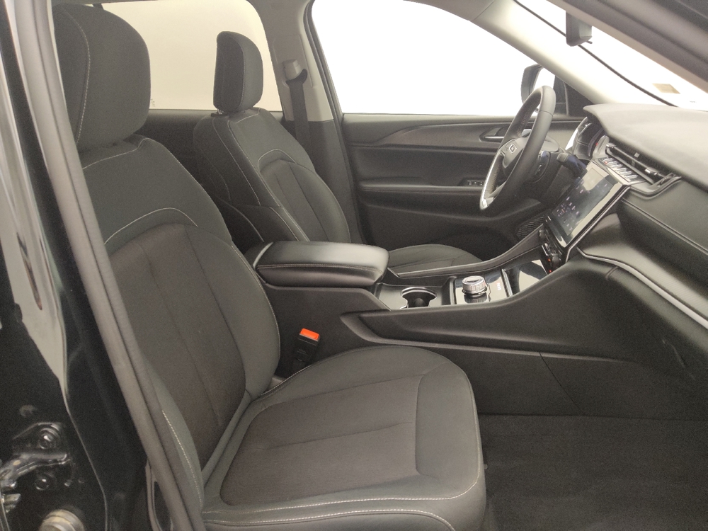 2023 Jeep Grand Cherokee Laredo - Photo 16