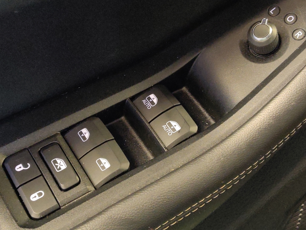 2023 Jeep Grand Cherokee Laredo - Photo 21